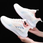 Women's Flying Woven Mesh Shoes Are Breathable, Comfortable, Trendy and Casual Women's Shoes - Image 5