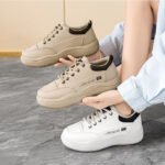 Round Toe Thick Soled Sports Shoes for Women Breathable Solid Color PU Surface Flat Sole Large Size Low Cut Casual Shoes