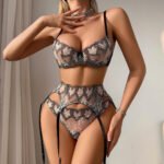 New 3-Piece Lingerie See-Through Embroidery Color Blocking with Heart Design Sexy Shapewear Lingerie Femme - Image 4