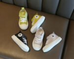 Kids canvas sneakers for boys and girls, anti-slip casual shoes, comfortable lightweight children shoes in black, green and beige