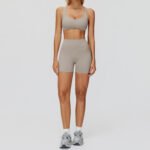 Women's Seamless Gym Wear Set with High Waist Leggings - Image 4