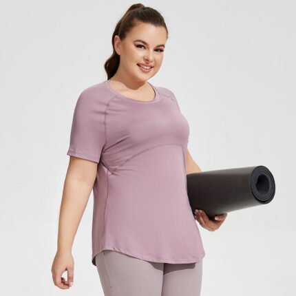 Women’s Plus-Size Breathable Yoga & Fitness Top