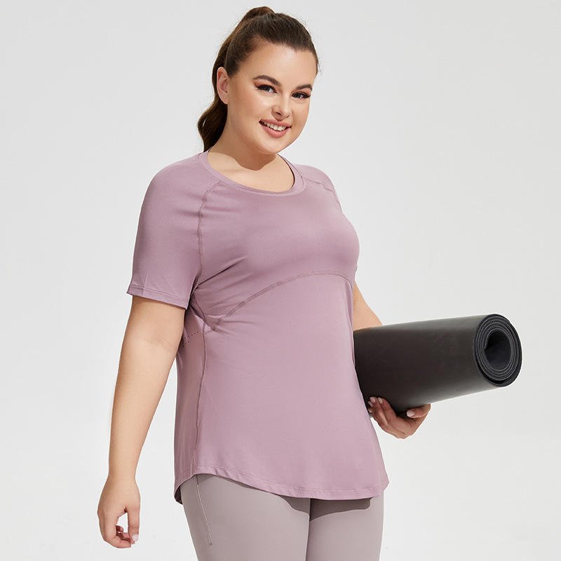 Women’s Plus-Size Breathable Yoga & Fitness Top
